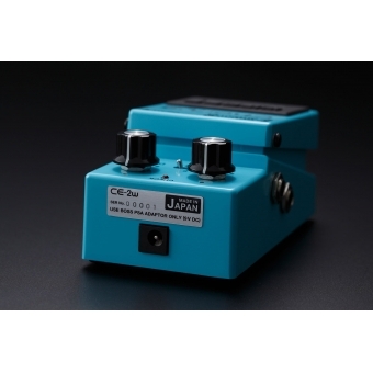 BOSS CE-2W - Pedala efecte Chorus Waza Craft Chorus cu mod CE-1, ediție specială #4