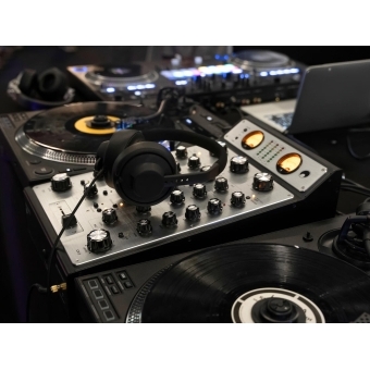 OMNITRONIC TRM-222 2-channel Rotary Mixer #12