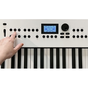 Roland GO:KEYS 5 WH - Claviatură aranjor cu 61 de clape dinamice Box-Shaped/ Alb #6