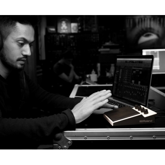Roland SPD:ONE PERCUSSION - Pad de percuție digitală compact, acționabil cu bețe, mâini sau picioare #12